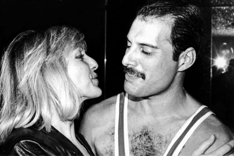 Chi è Mary Austin, la fidanzata di Freddie Mercury: patrimonio, eredità