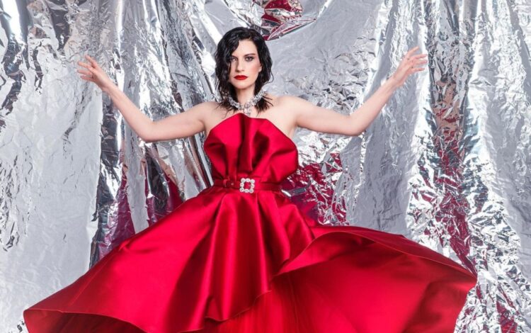 Eurovision 2022 chi veste Laura Pausini: abiti e make up artist