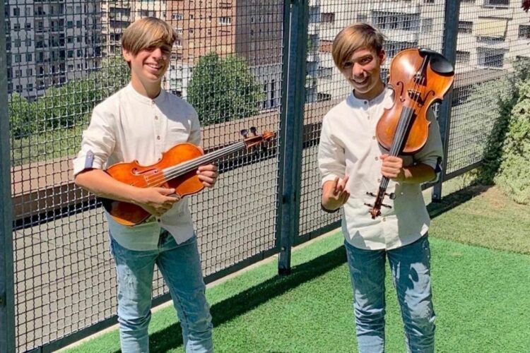 Mirko e Valerio: chi sono i gemelli che suonano il violino