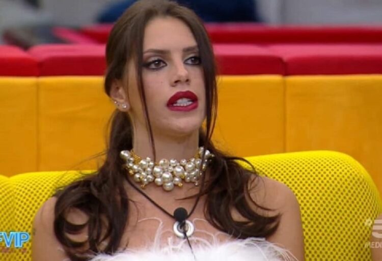 GF Vip Antonella preferita su Twitter credono alla prova “voto truccato”