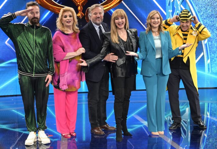 Anticipazioni Il Cantante Mascherato terza puntata: due maschere in bilico