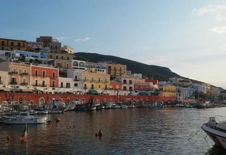 Supereroi film dove è stato girato: location su un’isola da sogno