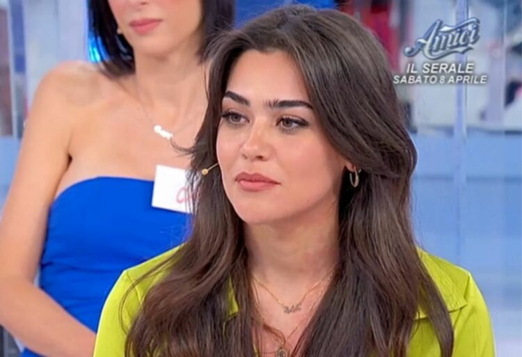 Uomini e Donne Chiara corteggiatrice Luca chi è cognome: lo scandalo