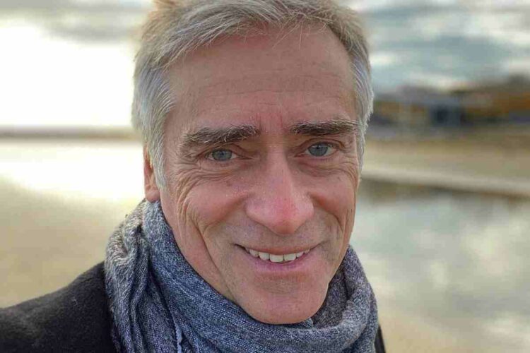 Casa a prima vista narratore Andrea Pellizzari chi è: era famoso