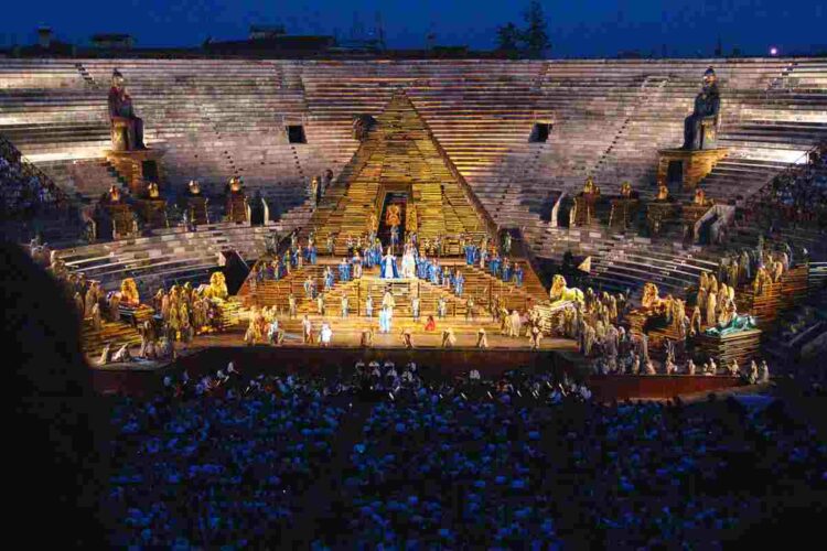 Aida Arena di Verona trama e storia vera