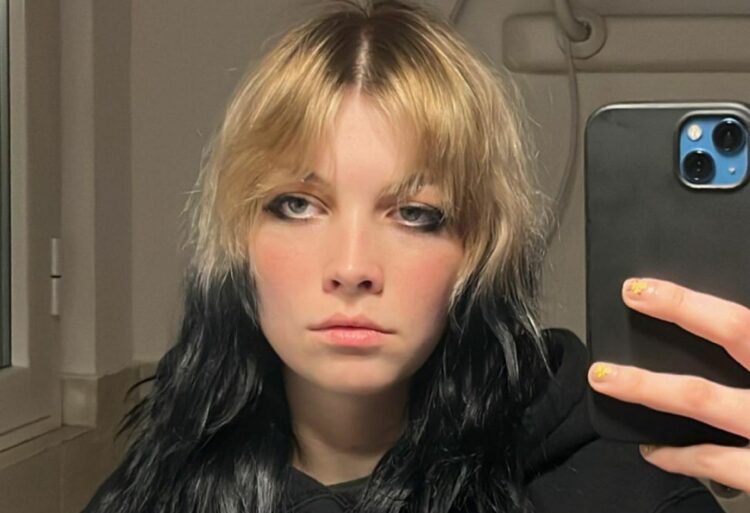 Amici 2023 Mew chi è la cantante di Mercoledì mai