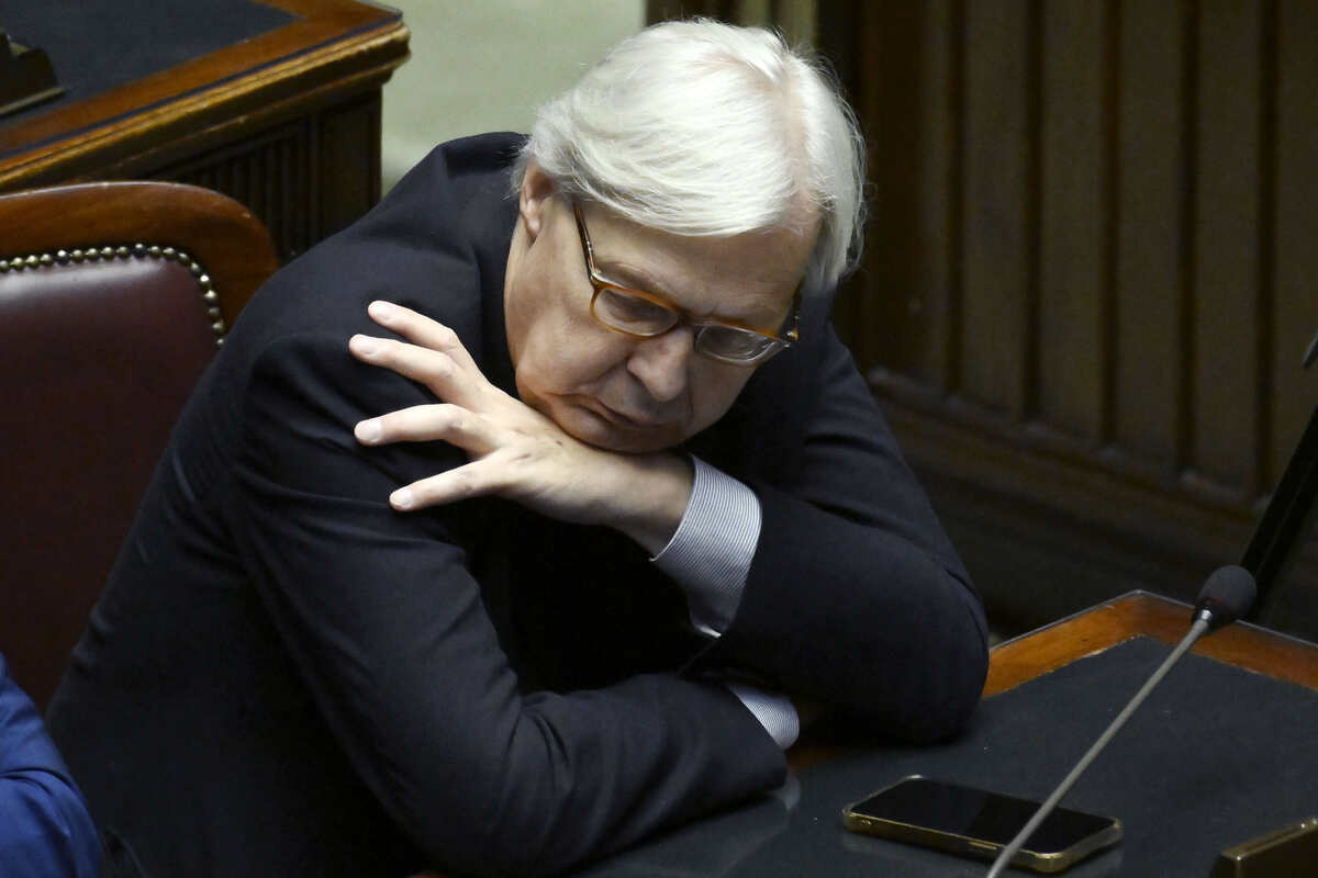 Perché Sgarbi si è dimesso